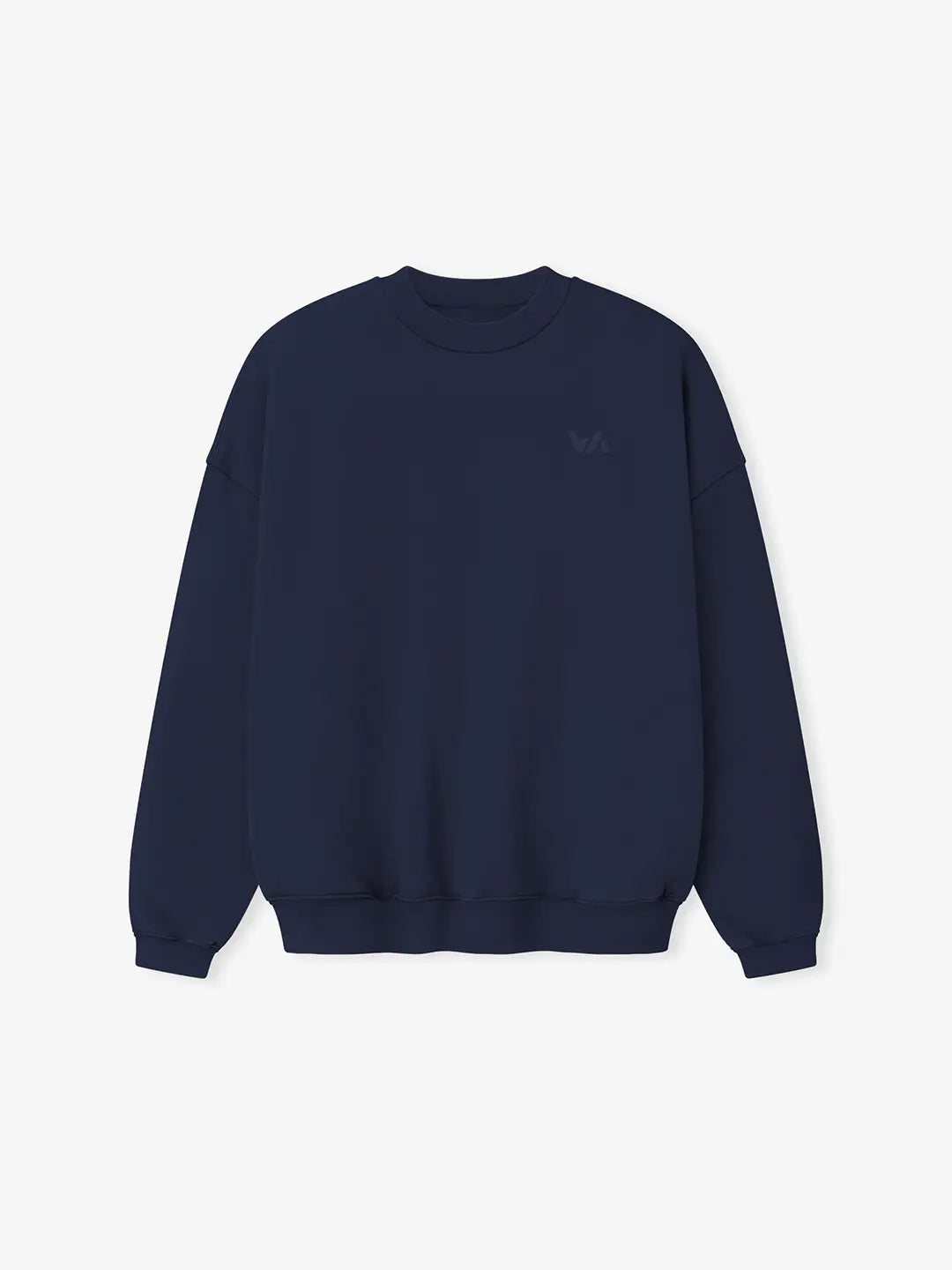 Crewneck oversized WE ARE color azul marino, vista frontal con cuello redondo, silueta estructurada y logo discreto en el pecho.